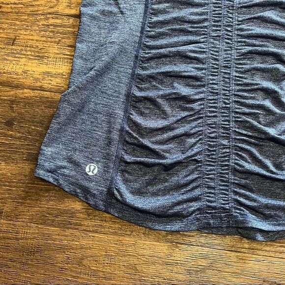 Lululemon runner up short sleeve shirt - Picture 3 of 6
